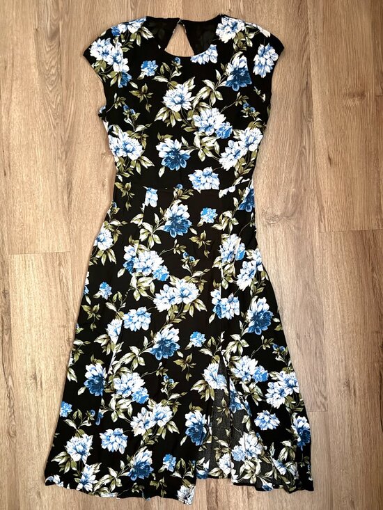 Banana Republic Dresses & Skirts - Banana Republic Floral Midi Dress Black Blue Size 6 NWT